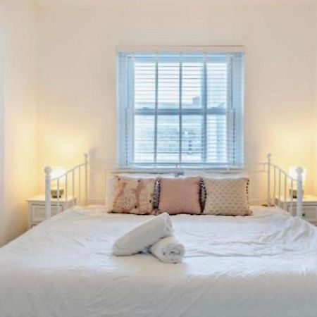 Stunning 2 Bedroom Flat Camden Londra Dış mekan fotoğraf